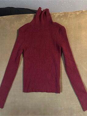 NWOT, Commense • Minimalist Turtleneck Slim Knit Top, Size Small